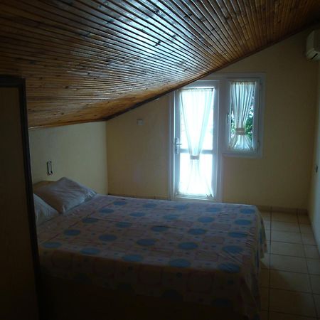 אולודניץ Everest Apart Hotel חדר תמונה