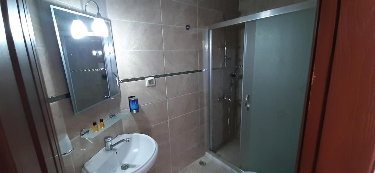 אולודניץ Everest Apart Hotel מראה חיצוני תמונה