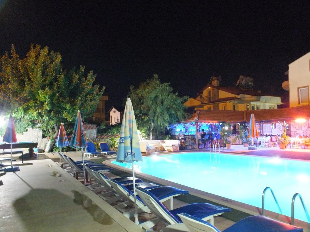 אולודניץ Everest Apart Hotel מראה חיצוני תמונה