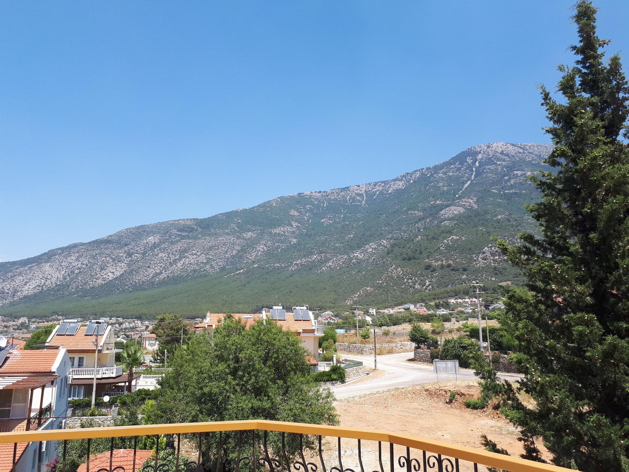 אולודניץ Everest Apart Hotel מראה חיצוני תמונה