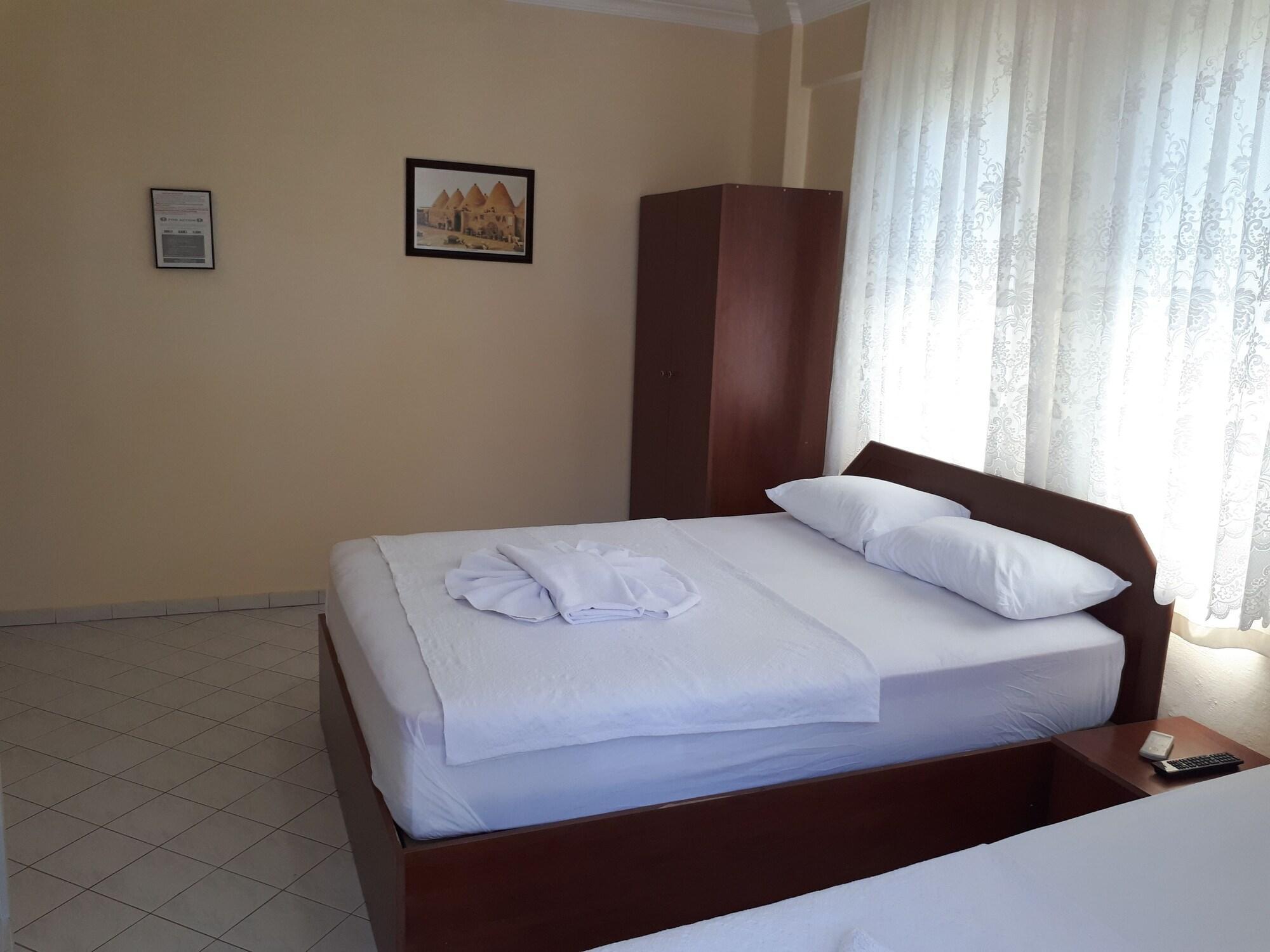 אולודניץ Everest Apart Hotel מראה חיצוני תמונה