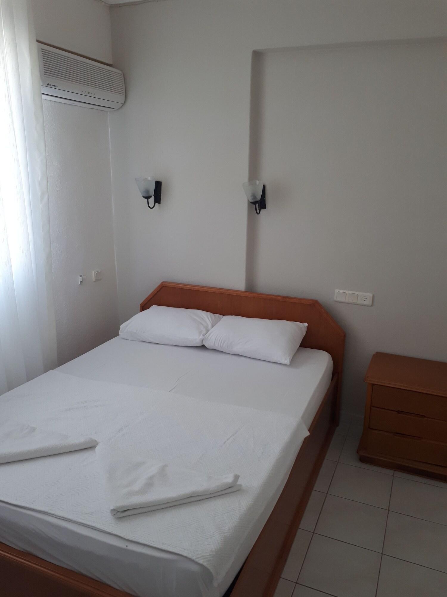 אולודניץ Everest Apart Hotel מראה חיצוני תמונה