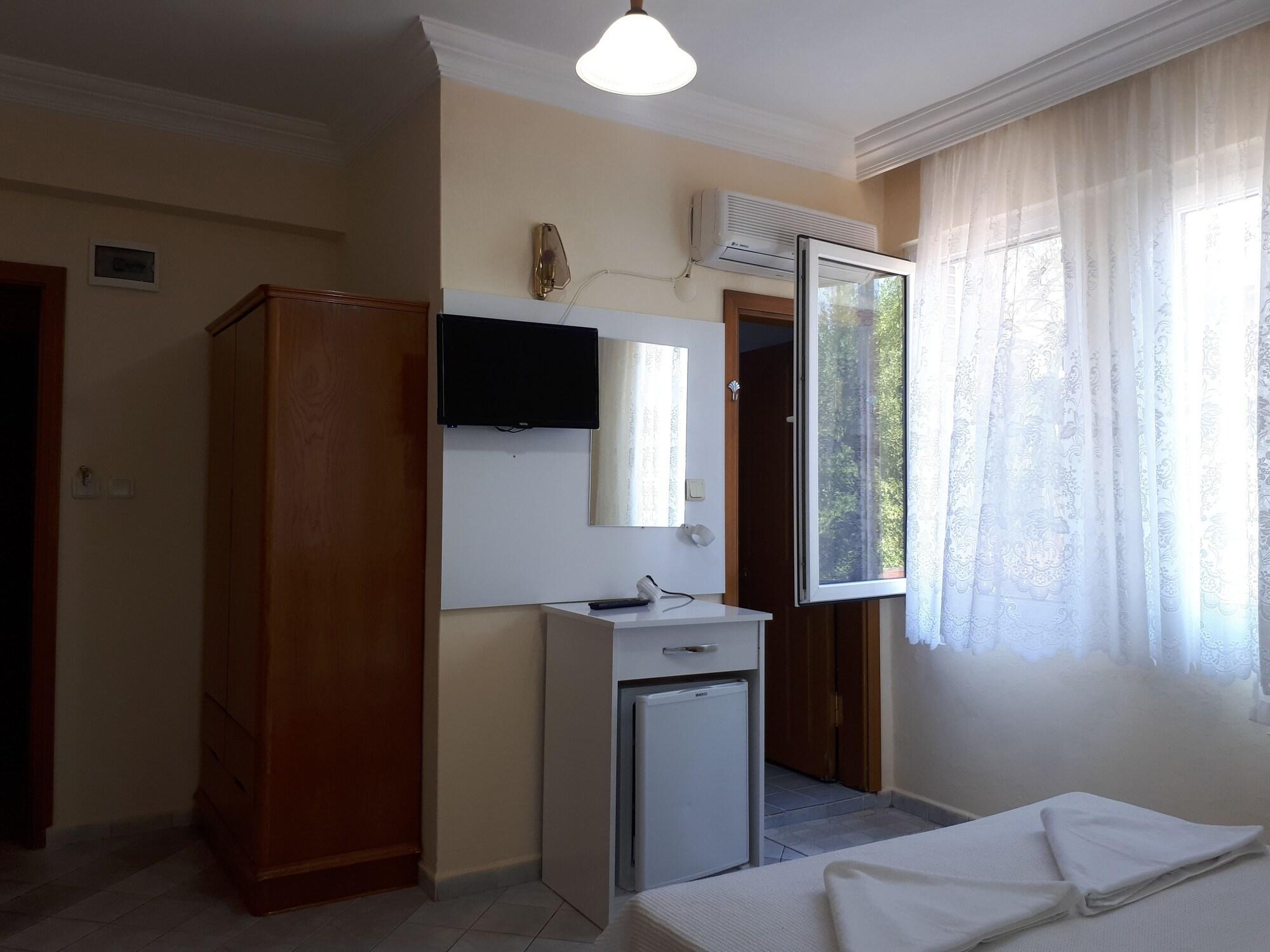 אולודניץ Everest Apart Hotel מראה חיצוני תמונה