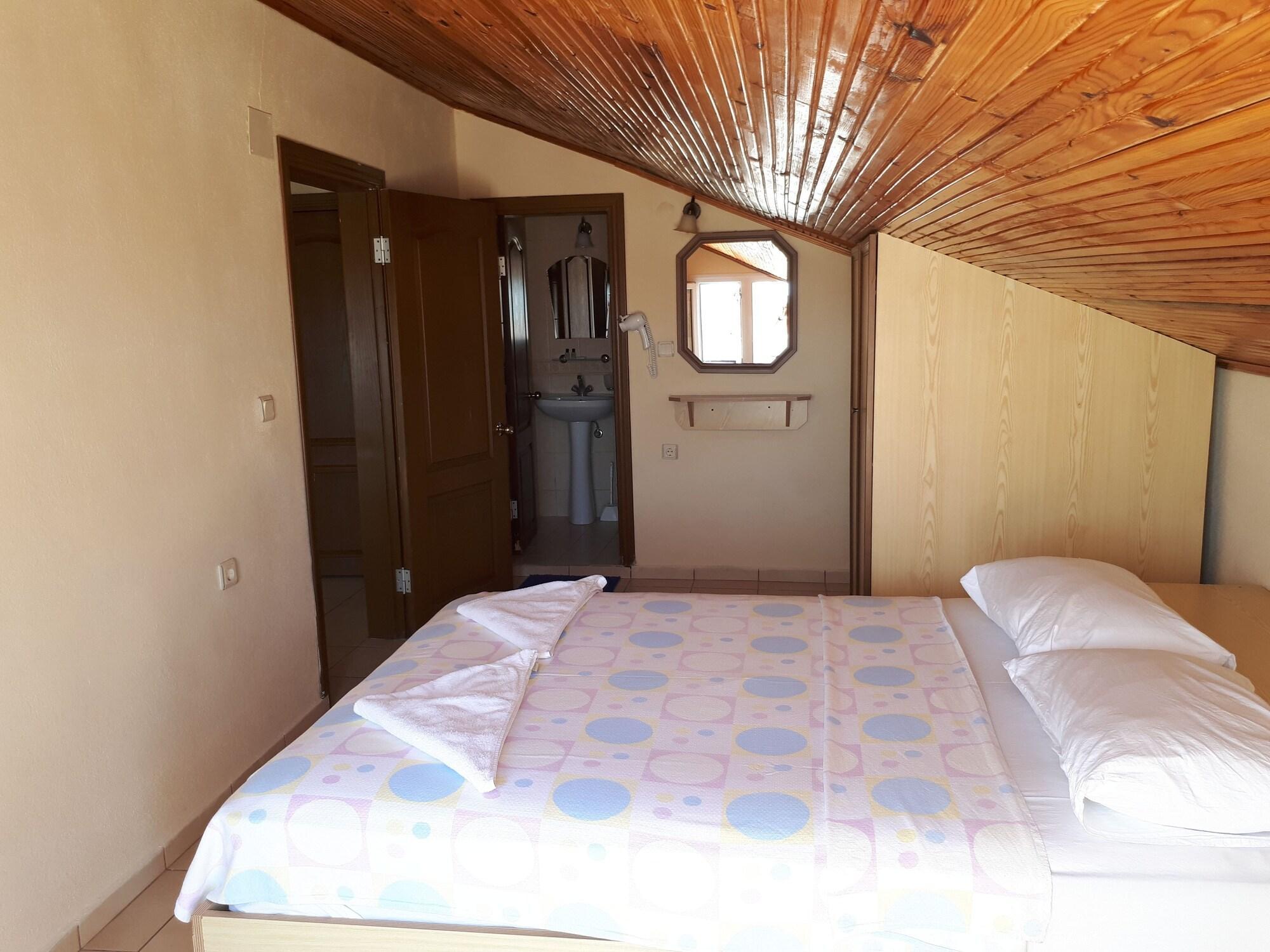 אולודניץ Everest Apart Hotel מראה חיצוני תמונה