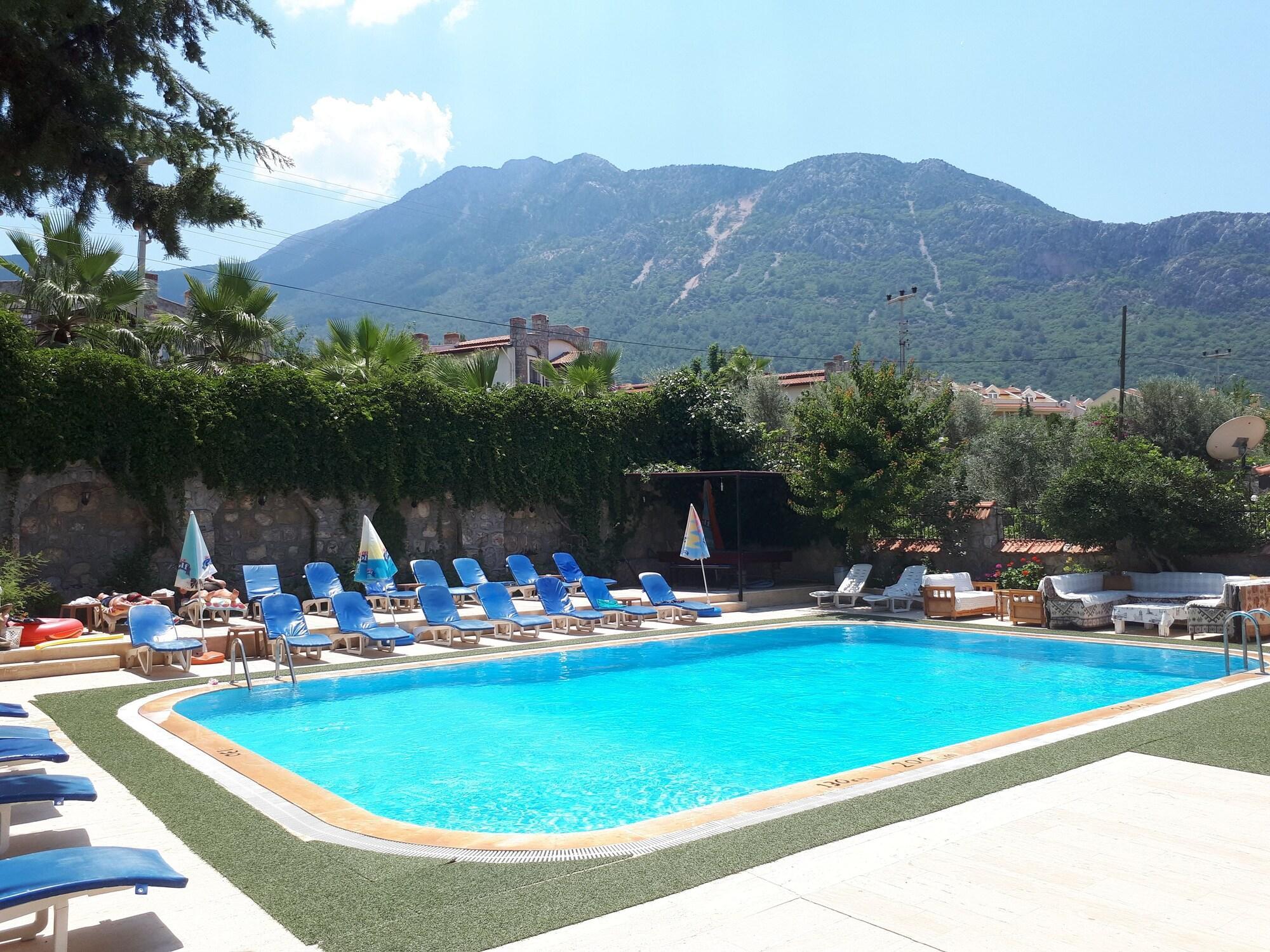 אולודניץ Everest Apart Hotel מראה חיצוני תמונה