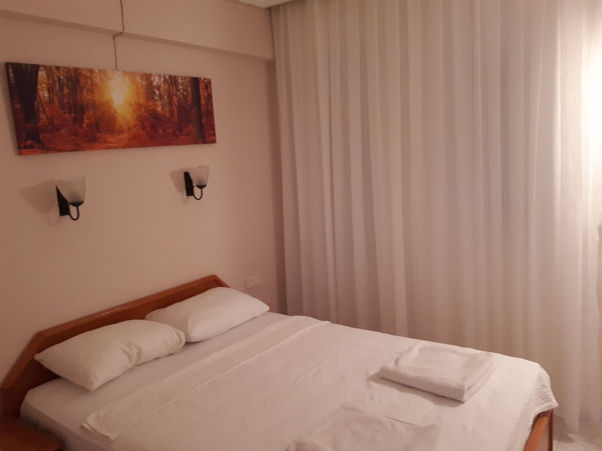 אולודניץ Everest Apart Hotel מראה חיצוני תמונה
