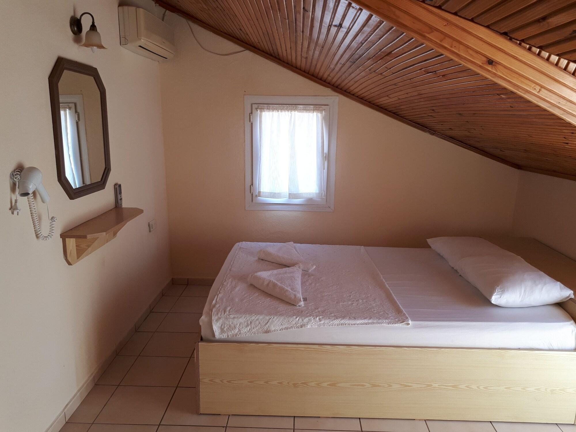 אולודניץ Everest Apart Hotel מראה חיצוני תמונה