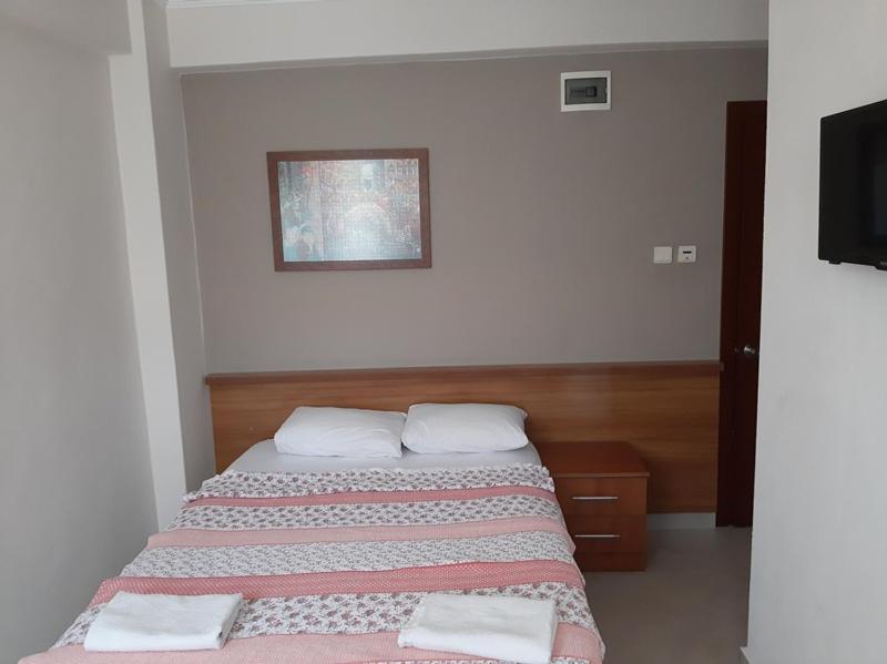 אולודניץ Everest Apart Hotel מראה חיצוני תמונה