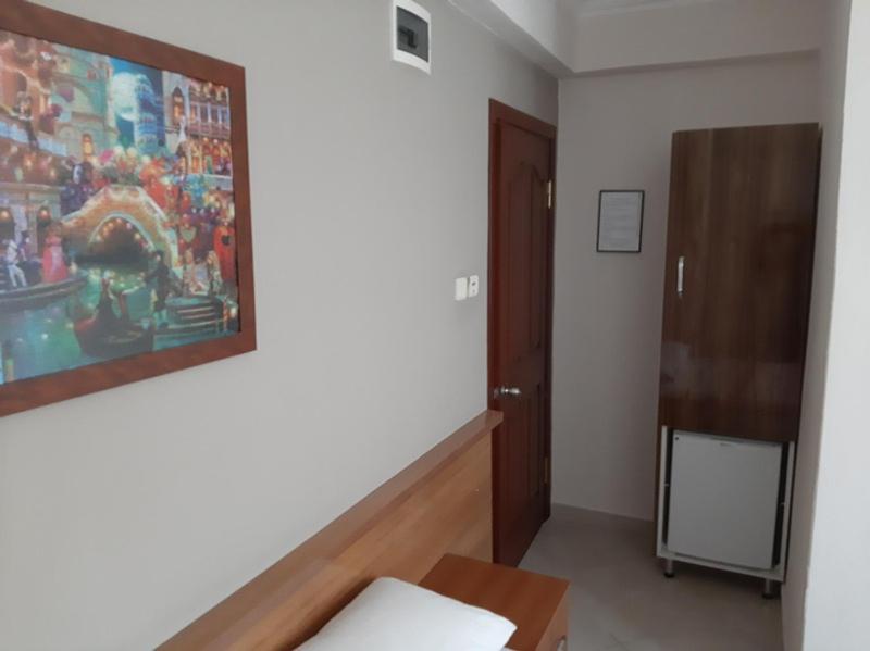 אולודניץ Everest Apart Hotel מראה חיצוני תמונה