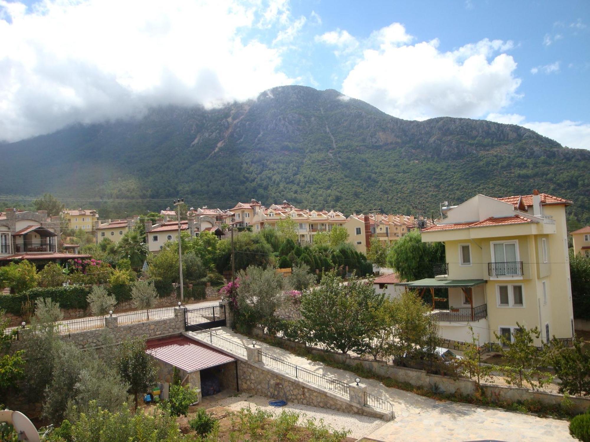 אולודניץ Everest Apart Hotel חדר תמונה