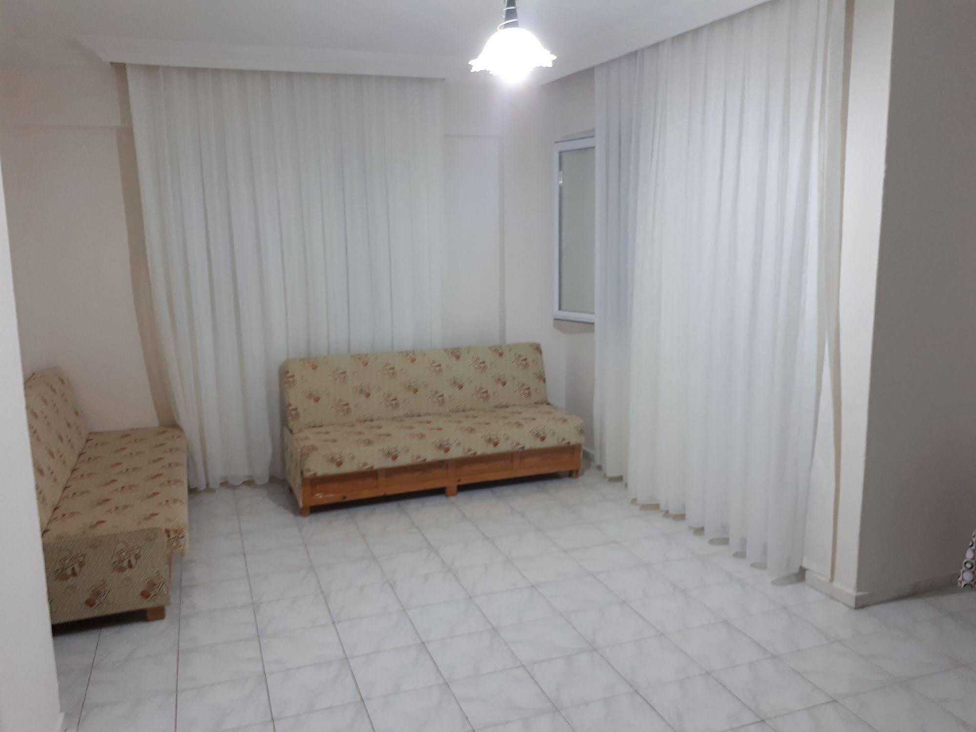 אולודניץ Everest Apart Hotel מראה חיצוני תמונה